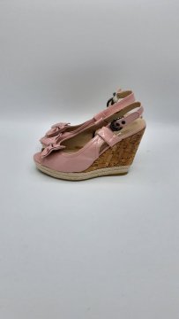 Paire de compensé rose vernis de seconde main