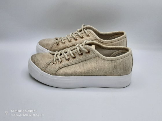 Tennis textile beige dorée TEXTO T.38 de seconde main