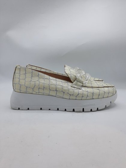 Mocassins WONDERS écrus de seconde main