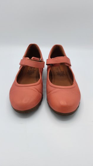 Ballerines corail en cuir de seconde main