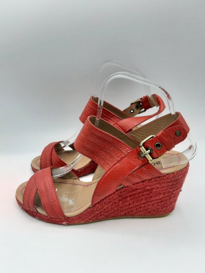 Sandales BOCAGE rouges de seconde main