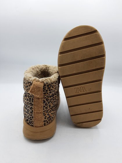 Bottines fourrées ZARA léopard de seconde main