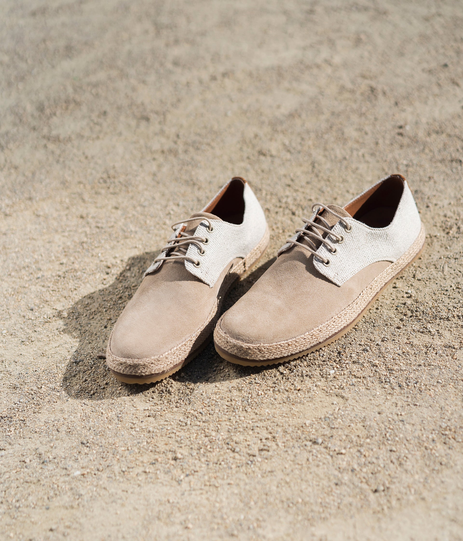 DERBY JOSEF BEIGE