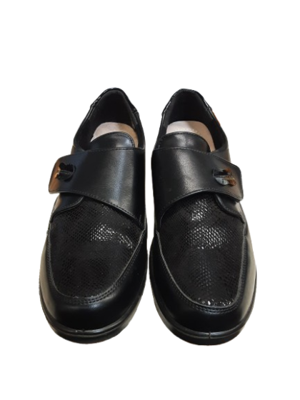 Derbies à velcro PédiConfort T39 de seconde main