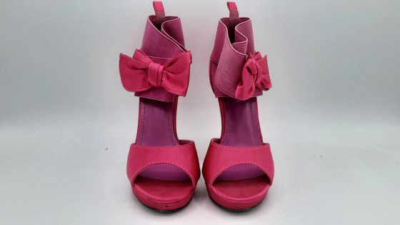 Sandales à talons haut fushia