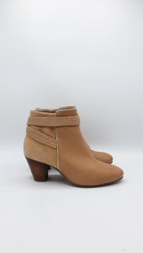 Boots à talons beige de seconde main