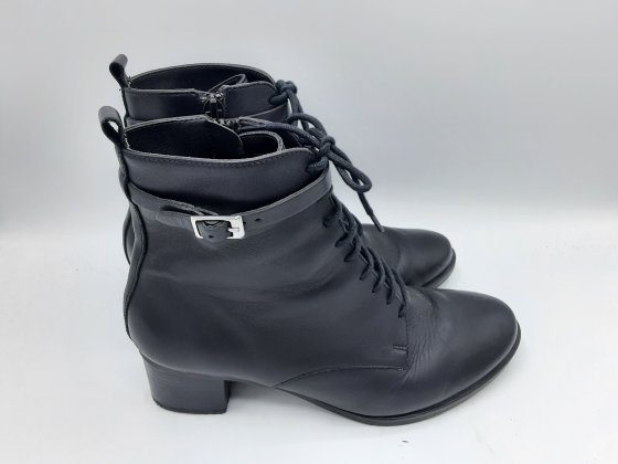 bottines noir de seconde main