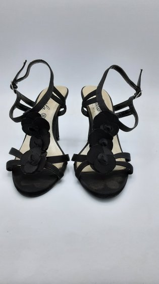 Sandales à talons noires