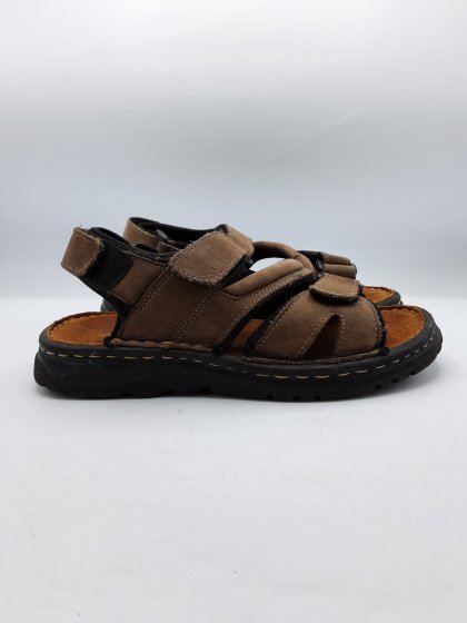 Nu-pieds MASS marron de seconde main