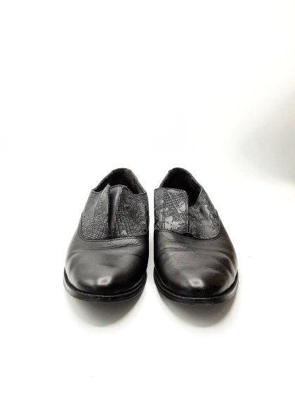 Mocassins eram noirs de seconde main