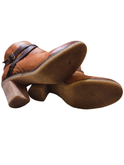 boots cuir camel de seconde main