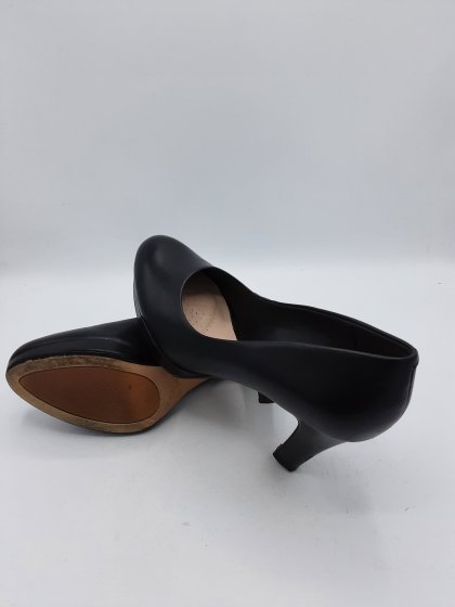 ESCARPIN NOIR EN CUIR CLARKS DE SECONDE MAIN