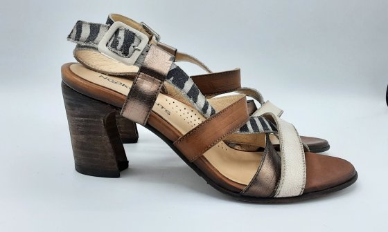 Sandales à talon marron et motif zèbre de seconde main