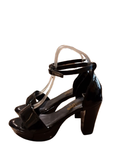 Sandales noir à talon de seconde main