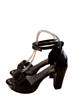 Sandales noir à talon de seconde main