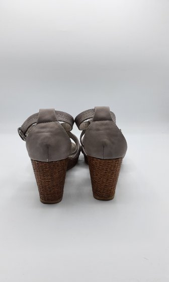 Sandales compensées gris seconde main