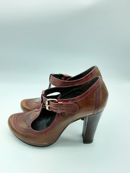 Escarpin salomé