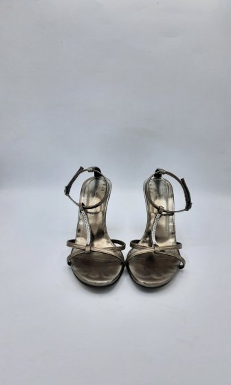 Sandales à talons argenté de seconde main