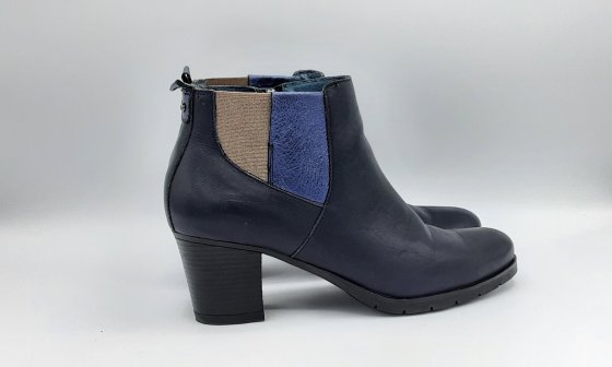 Bottines à talons bleu marine de seconde main