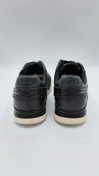 SNEAKERS NOIR UGG EN CUIR DE SECONDE MAIN