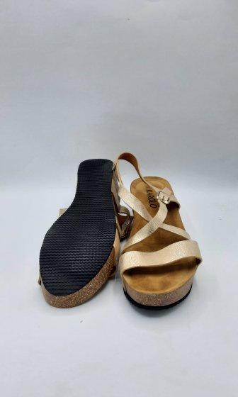 Sandales compensées Karolo doré de seconde main