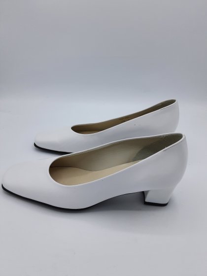 escarpin blanc talon carre de seconde main