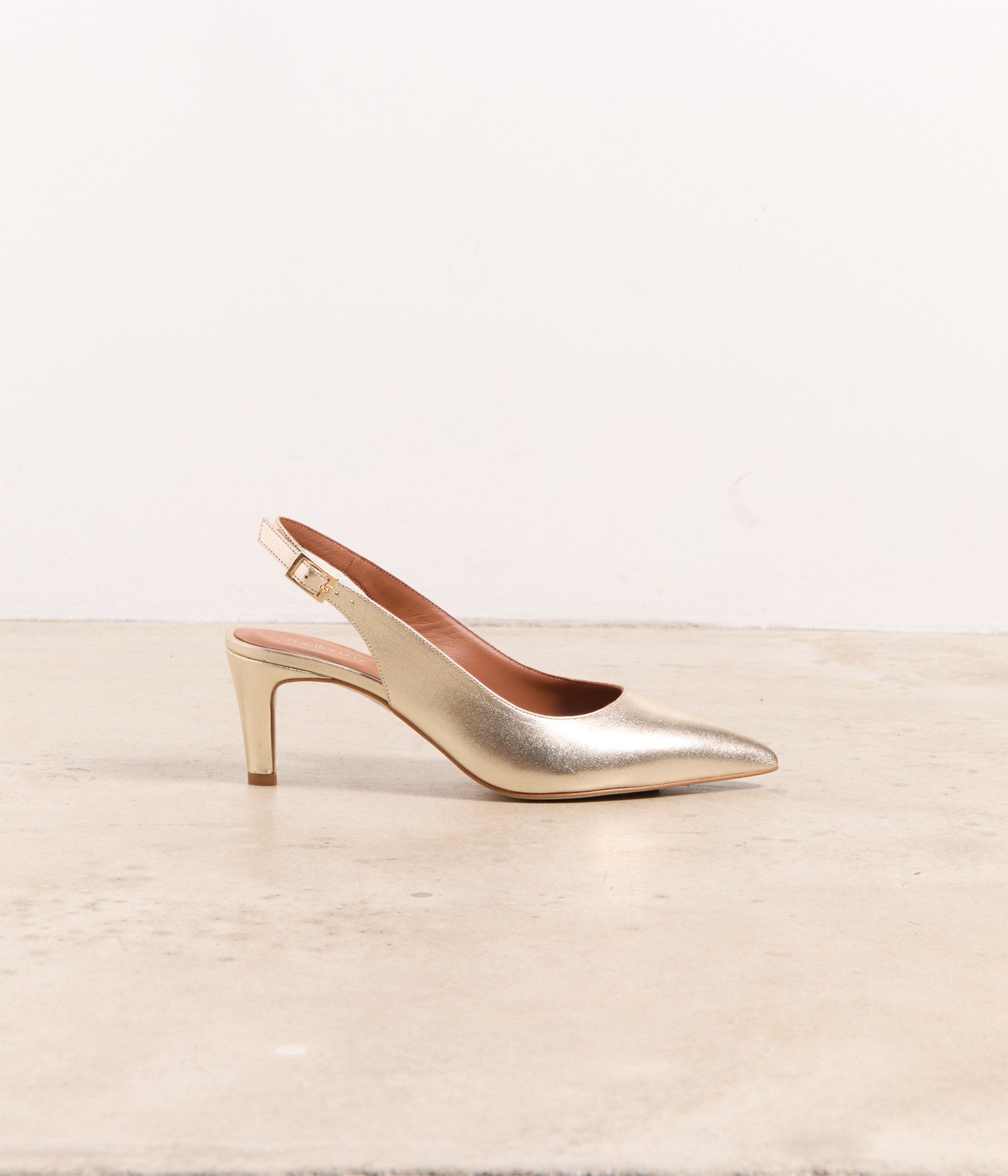 SLINGBACK MOON OR