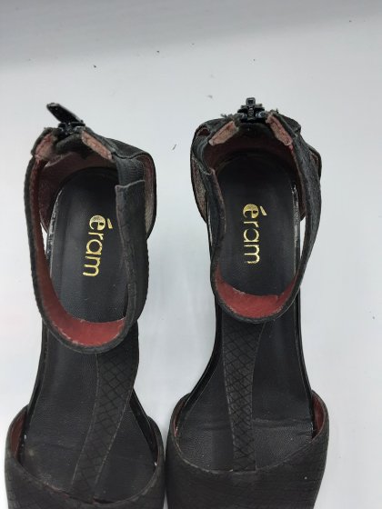 Sandales compensées ERAM noires de seconde main