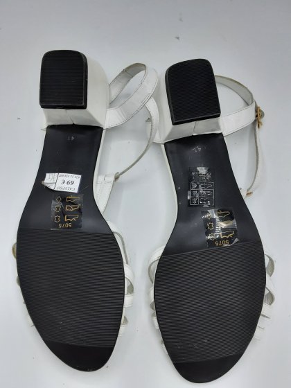 Sandales ANDRE blanches de seconde main
