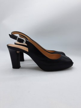 Open toe UNISA noirs de seconde main