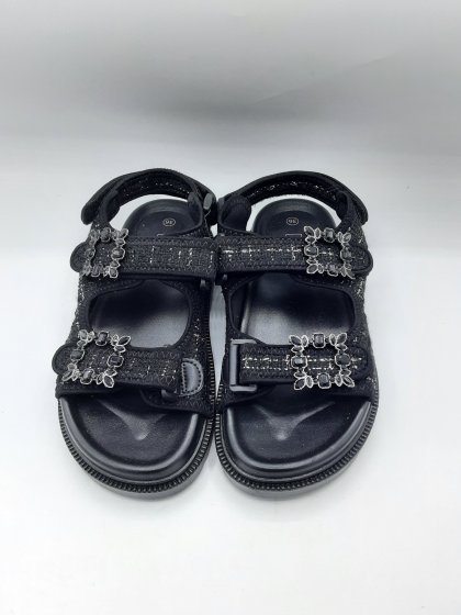 Sandales MERRY SCOTT noires de seconde main