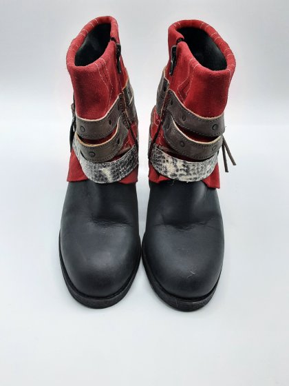Boots sacha