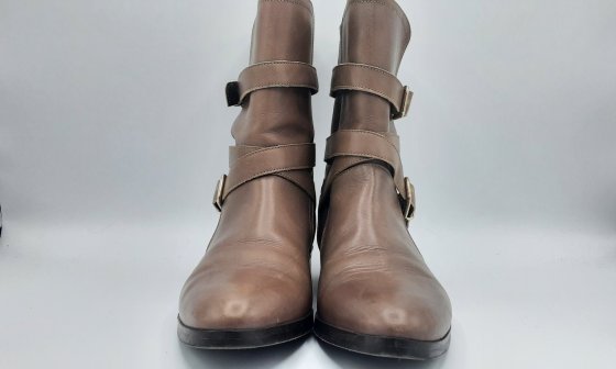 Bottines taupe en cuir de seconde main