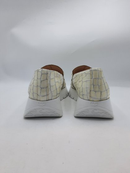 Mocassins WONDERS écrus de seconde main