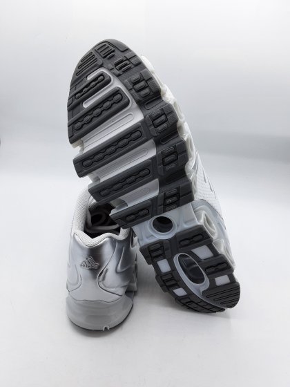 Baskets ADIDAS grises de seconde main