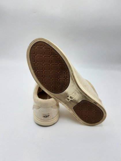 Baskets UGG beiges de seconde main