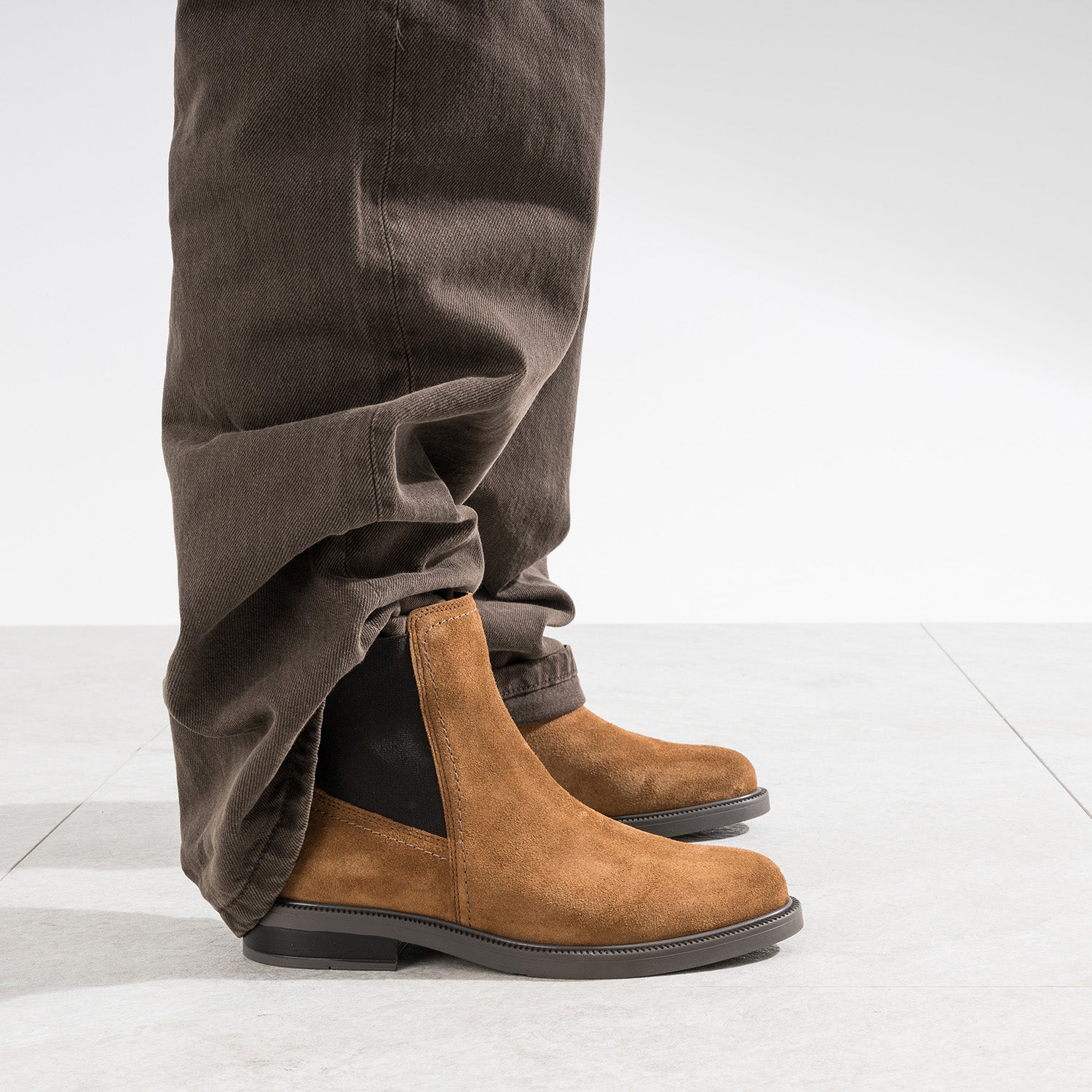 BOOTS ARLENE CAMEL
