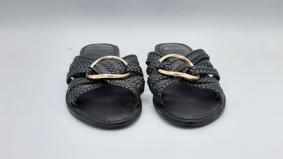 Sandales eram