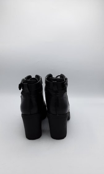 Bottines noires à talons