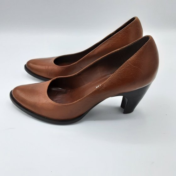 escarpin marron de seconde main