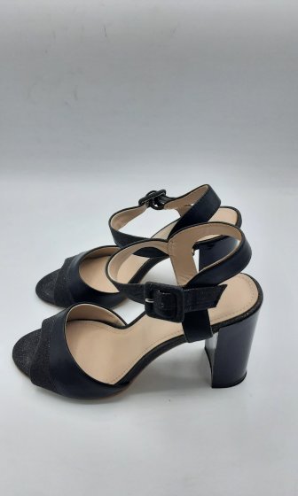 sandales  à talons noires