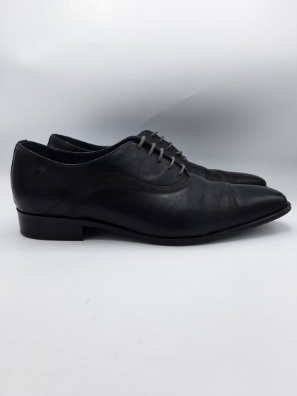 Derbies FLUCHOS noires de seconde main