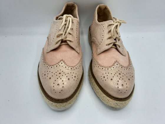 Derbies BESTELLE roses de seconde main