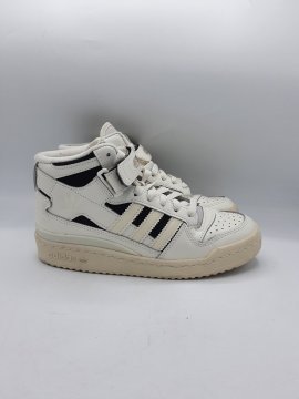 Baskets ADIDAS blanches et noires de seconde main