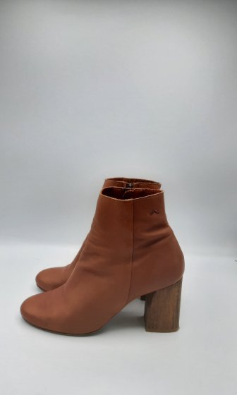 Paire de bottines de seconde main