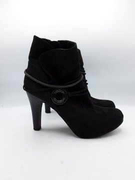 Bottines TAMARIS noires de seconde main