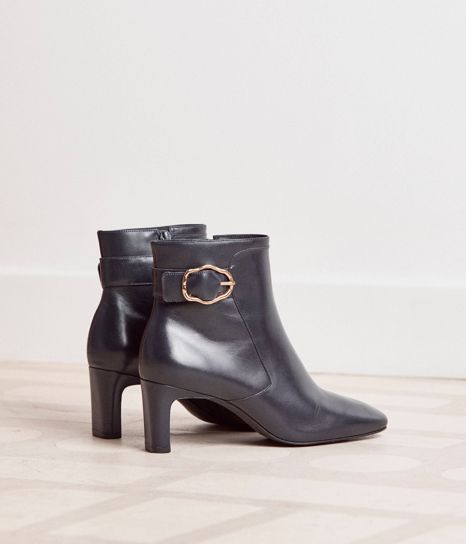 BOOTS COME MARINE