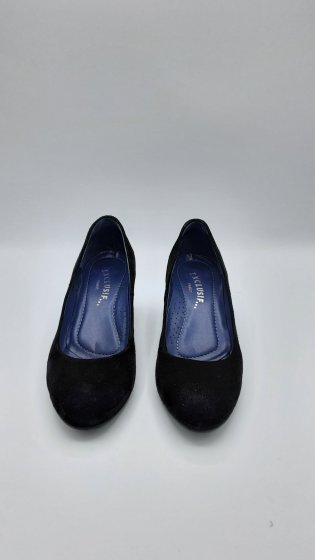 Chaussures à talons noire en cuir velours de seconde main