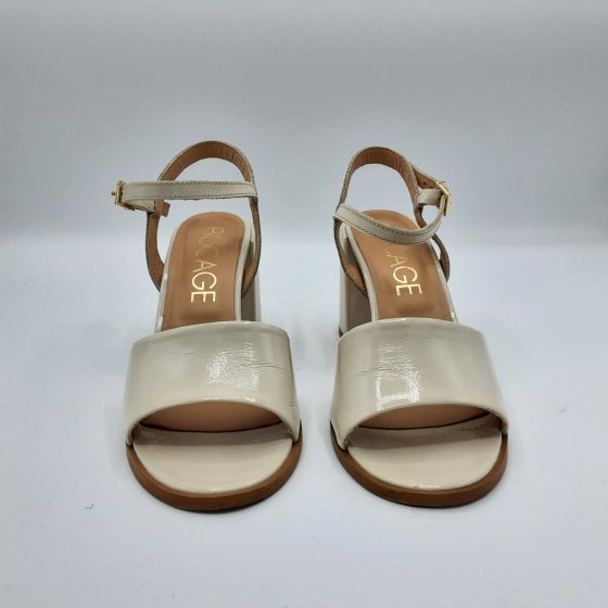 Sandales à talons beige Bocage de seconde main