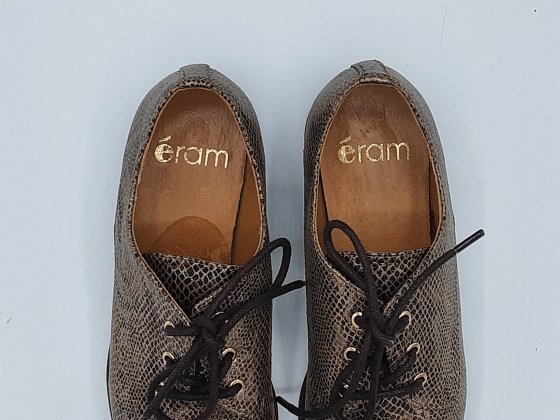 Derbies Eram 36 imprimé croco doré de seconde main
